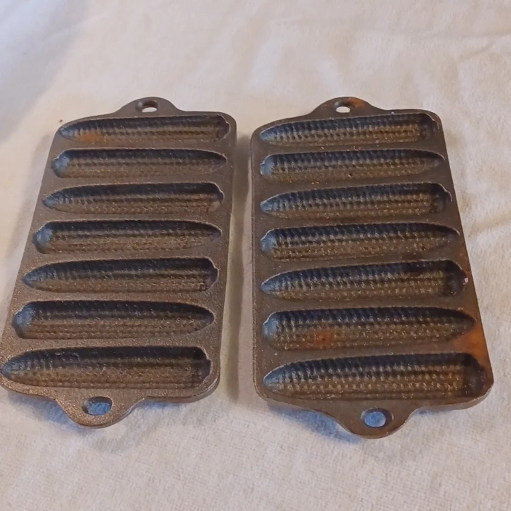 Cast iron corn bread sticks pan set of 2, vintage cast iron